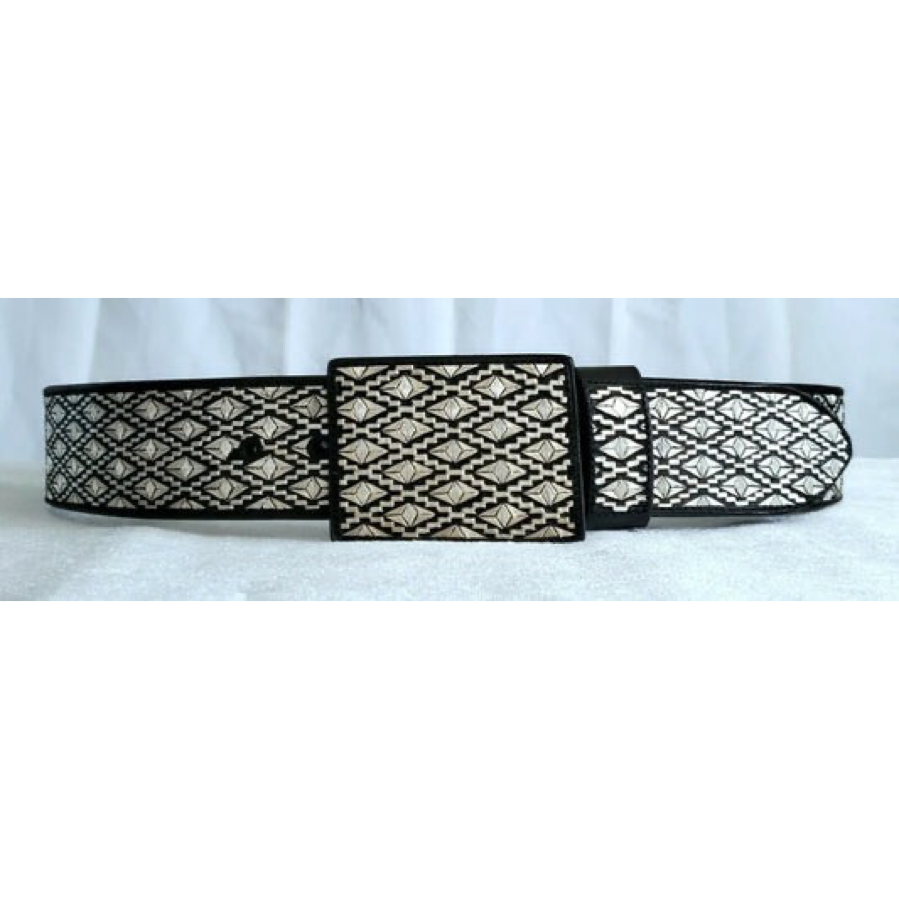 Cintos Con Hilo de Plata