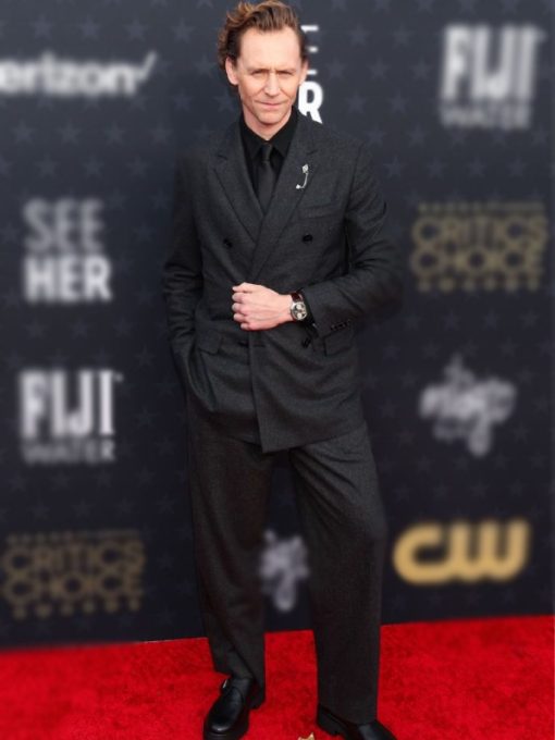 Critics Choice Awards 2026 Tom Hiddleston Suit