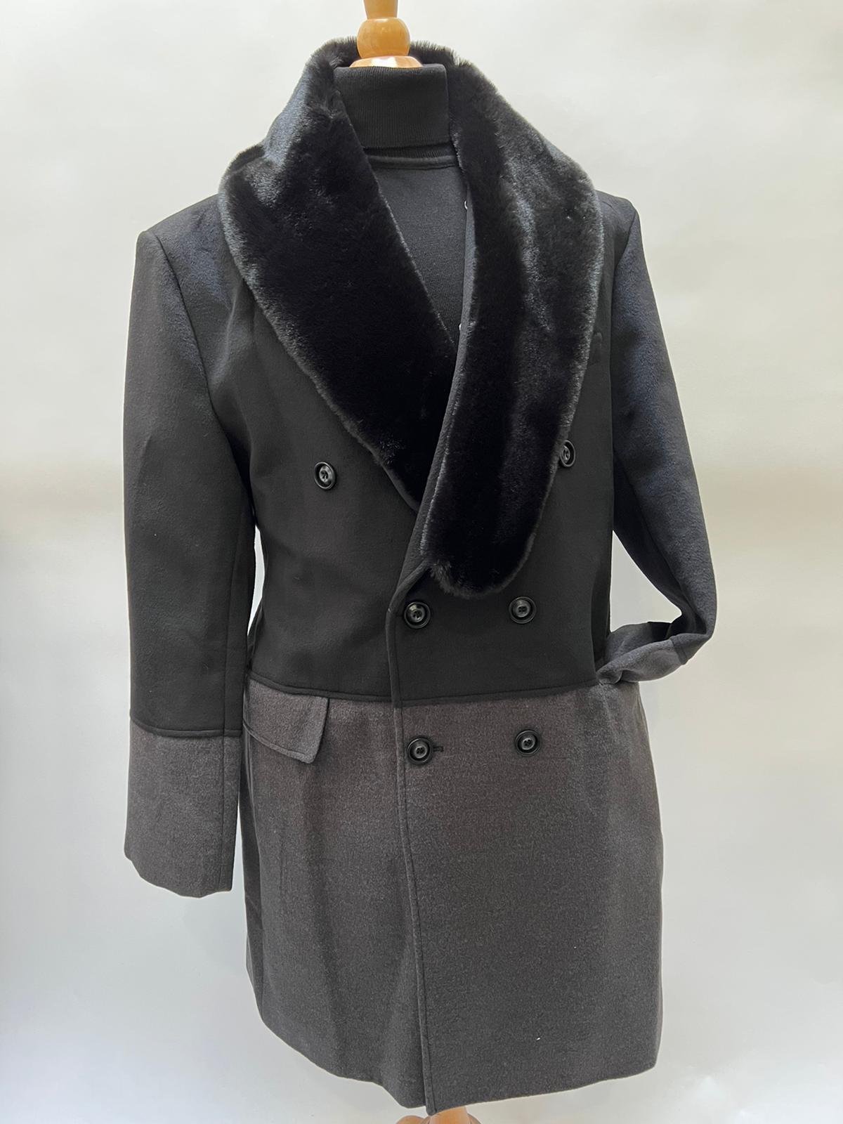 Men’s Double-Breasted Wool Overcoat with Faux Fur Shawl Collar – Classic Winter Dress Coat in Half Black and Charcoal