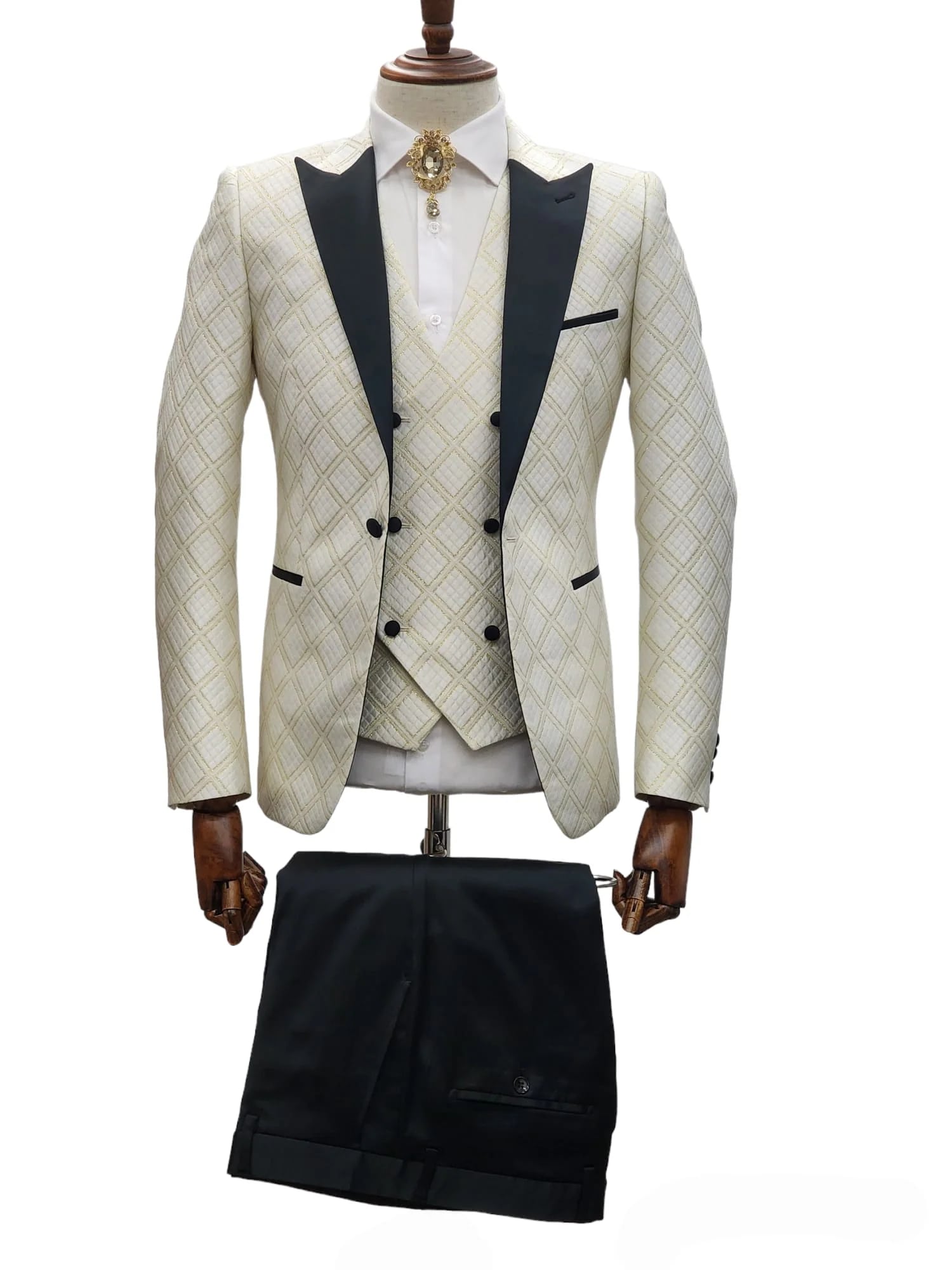 Ivory Peak Lapel Cream Tuxedo Suit