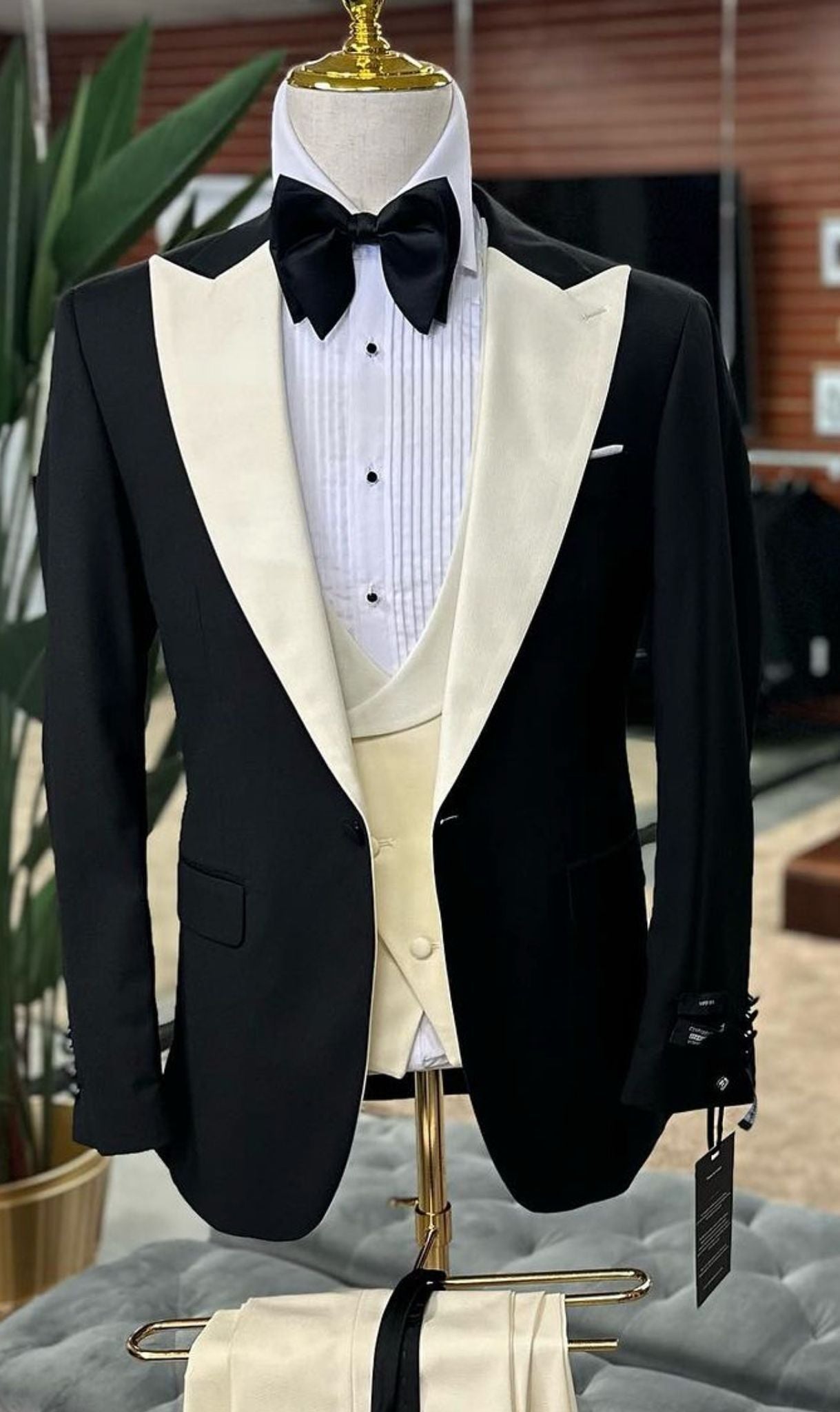 Black and Ivory Shawl Lapel 3-Piece Tuxedo