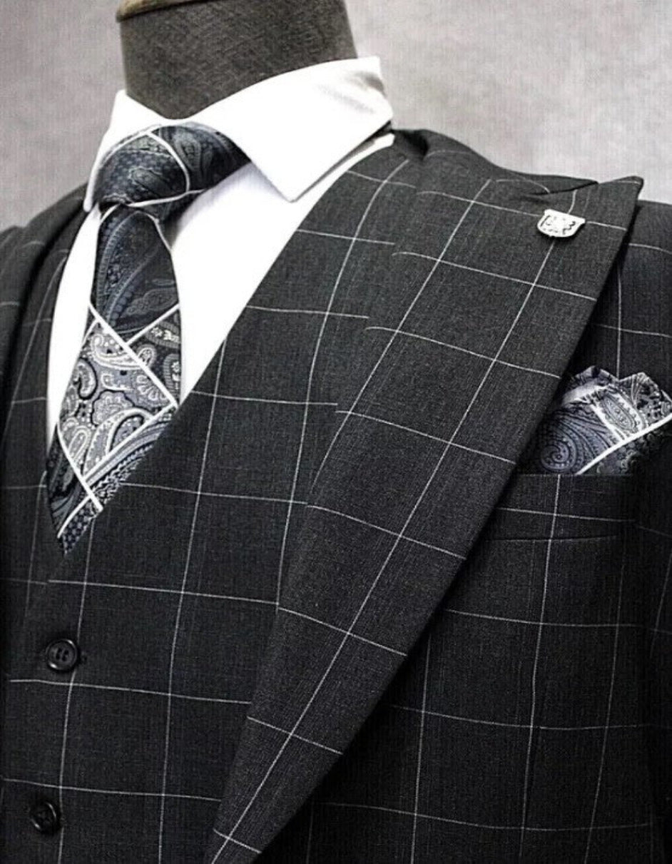 Men’s Peak Lapel Plaid Two-Button Suit