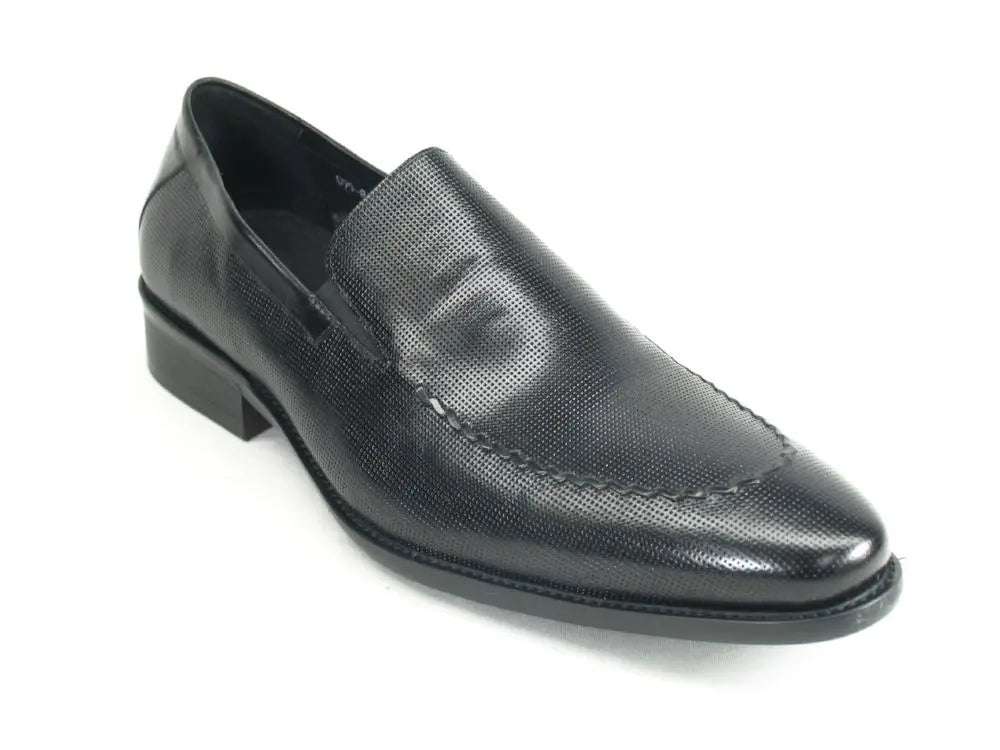 Textured Leather Loafer Carrucci