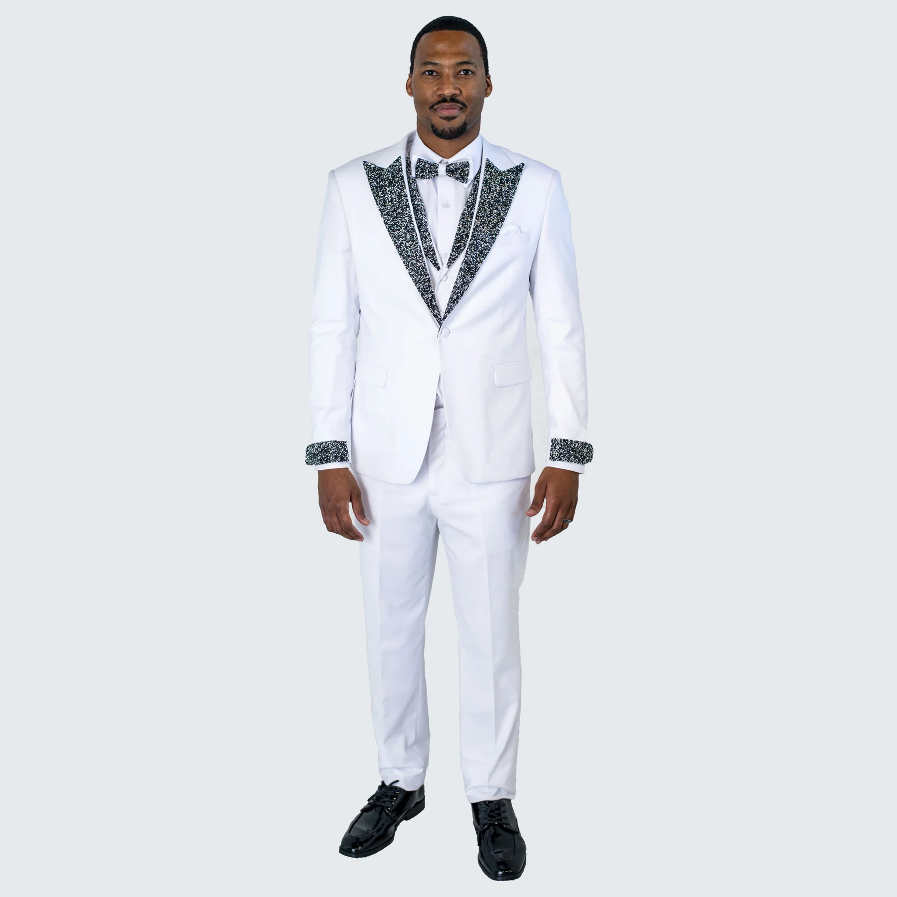 White Stone-Embellished Tuxedo – Peak Lapel 4-Piece Suit