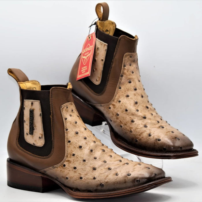 Botin de Avestruz Grabado con Punta Cuadrada Quincy Boots