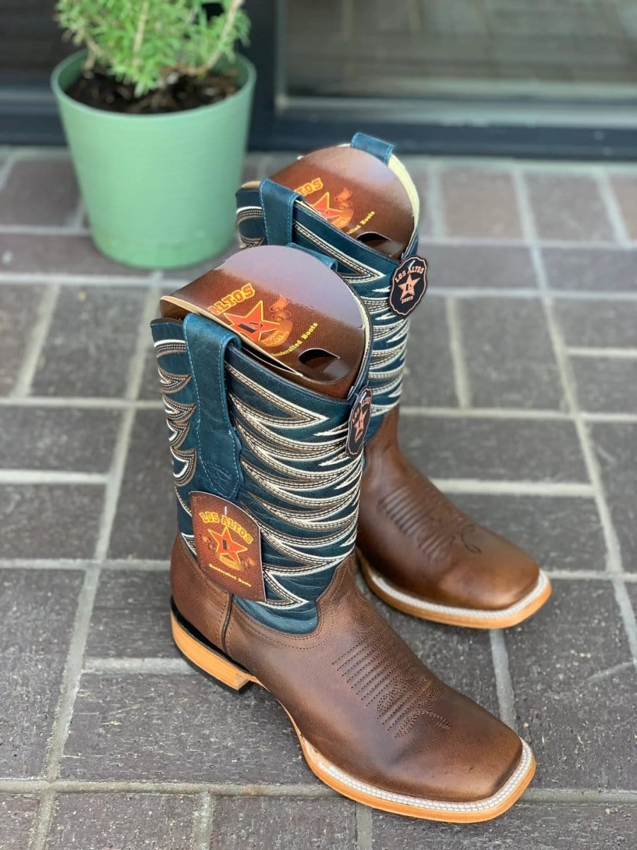 Los Altos Genuine Leather Wide Square Toe Boots 82799 - Walnut