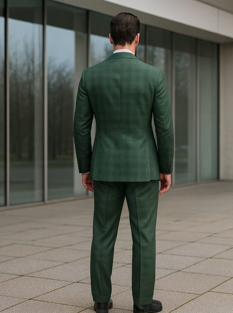 Men’s Green Groom Suit – Elegant Double-Breasted Formalwear
