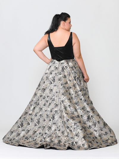 Poly USA W1012 Plus Size Long V-Neck Dress with Print Skirt