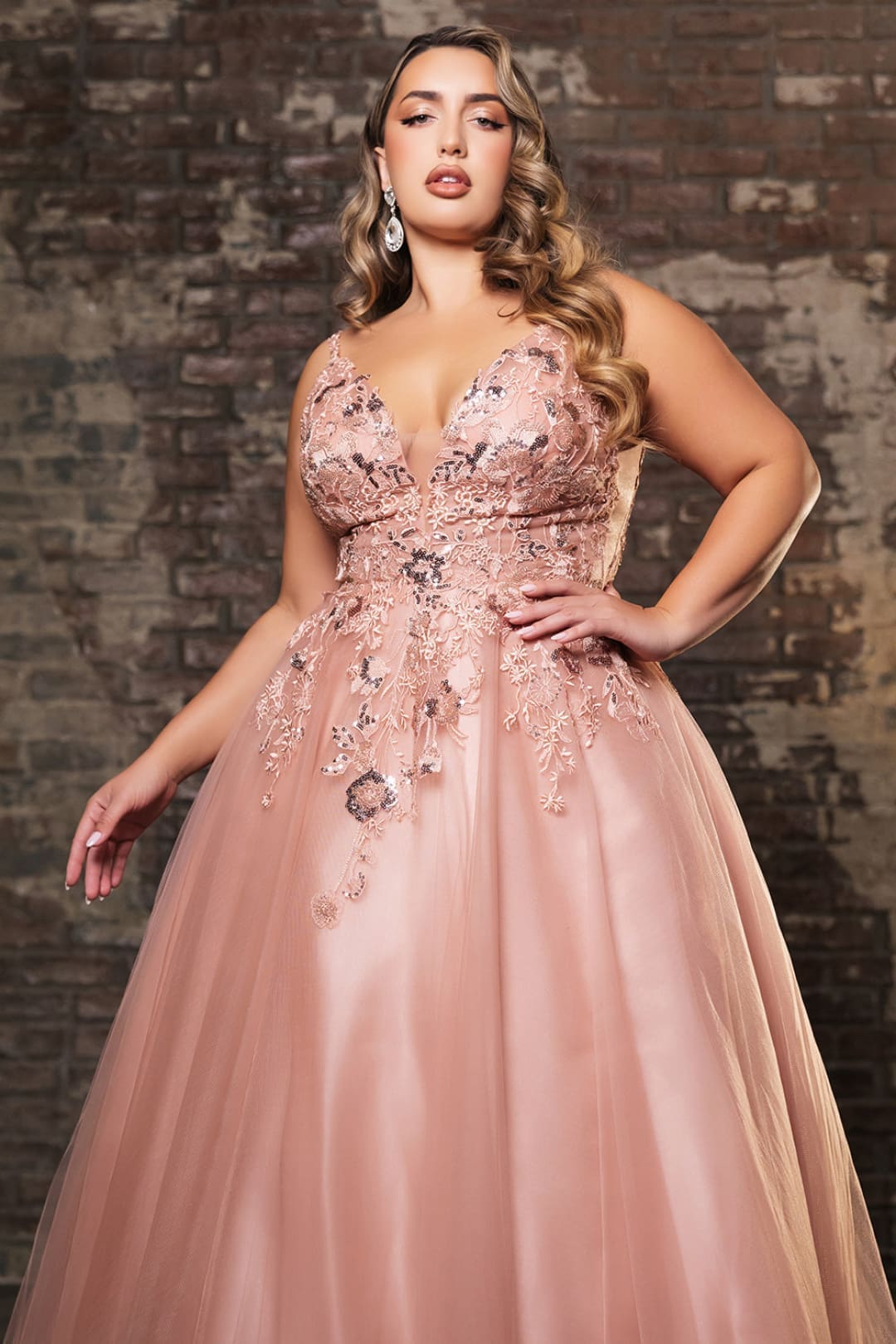 Prom Dress Sleeveless Plunging Neck Gala Gown By May Queen MQ2135