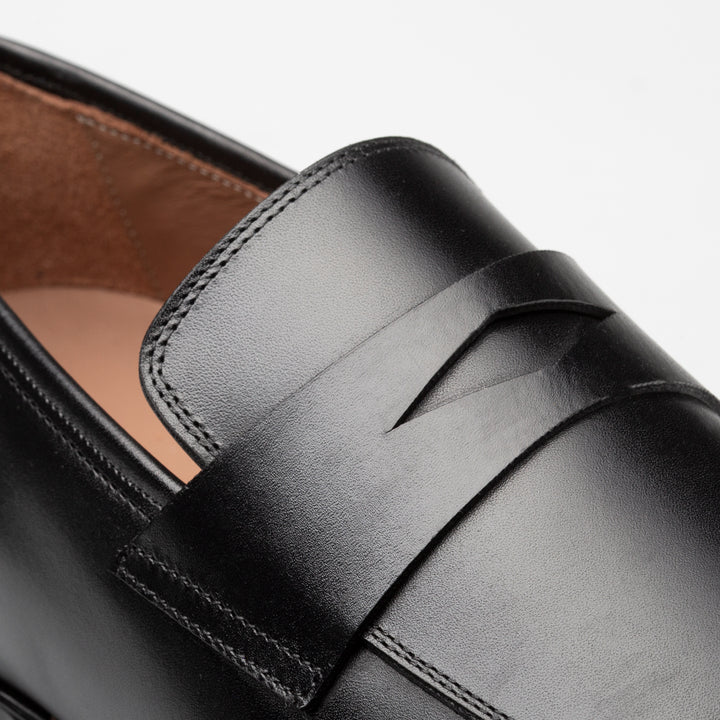 Mezlan Avenue Rubber Sole Penny Loafer