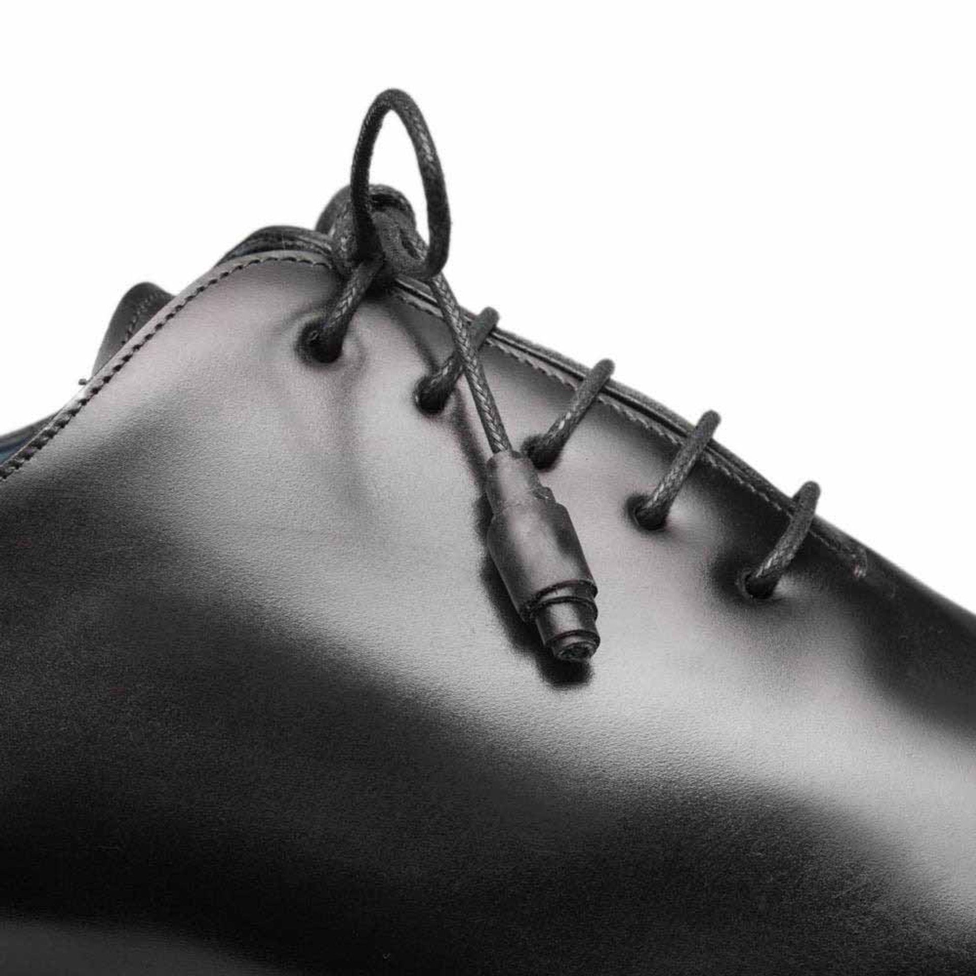 Enterprise Black Calfskin MenŸ??s Plain Toe Shoe By Mezlan Made In Spain Brand