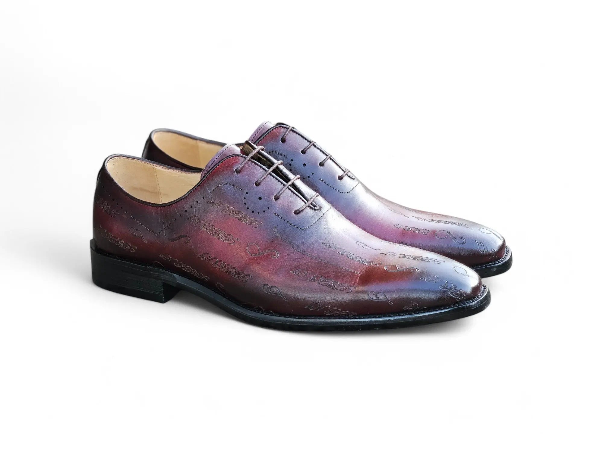 Embossed Wholecut Oxford Carrucci