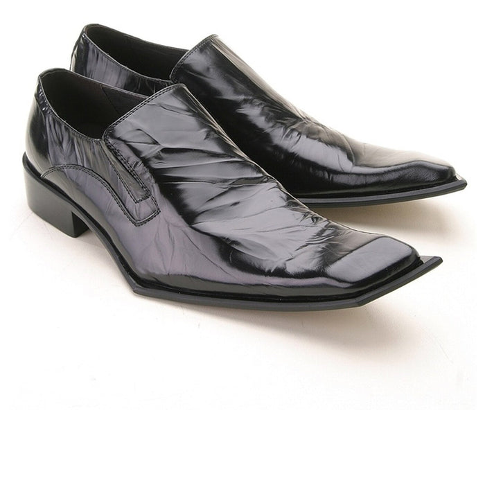 Mens Zota Wrinkled Leather Slip On Loafer Dress Shoe in Black