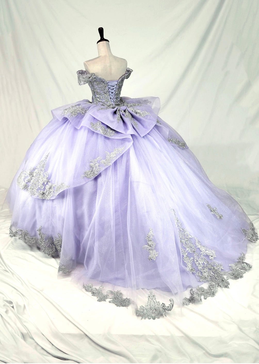 Chicas HF3123 Elegant Silver BallDress Sweetheart Floor-Length Embroidered Tulle Dress