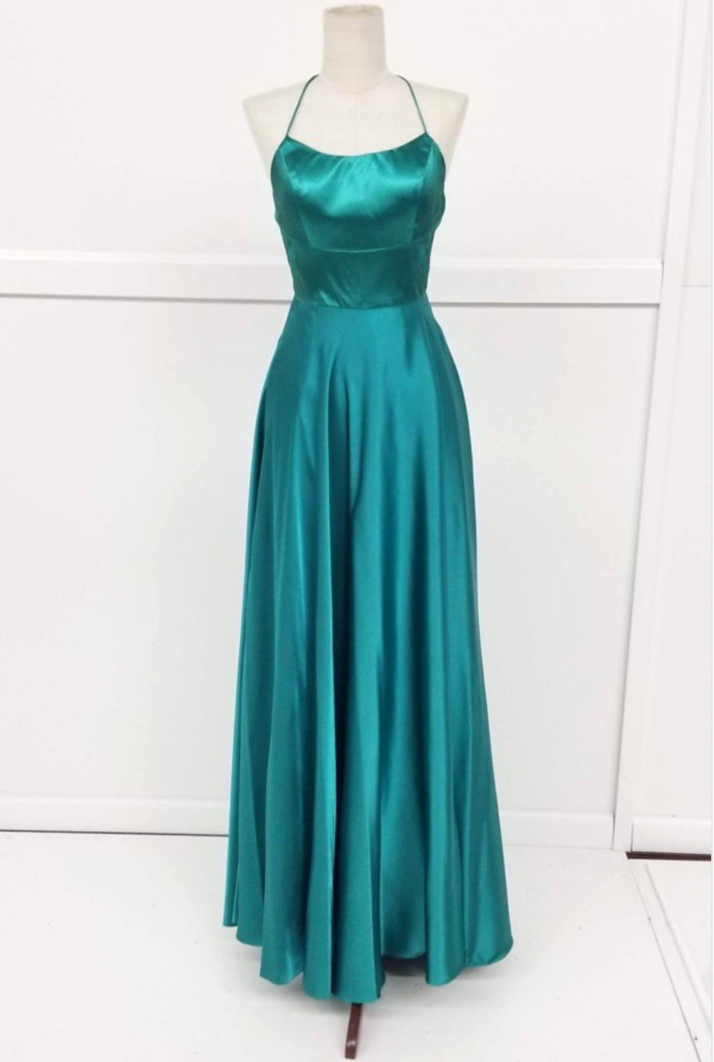 Chicas 9149 Floor-Length Long Maxi High-Slit Strappy Formal Satin Dress