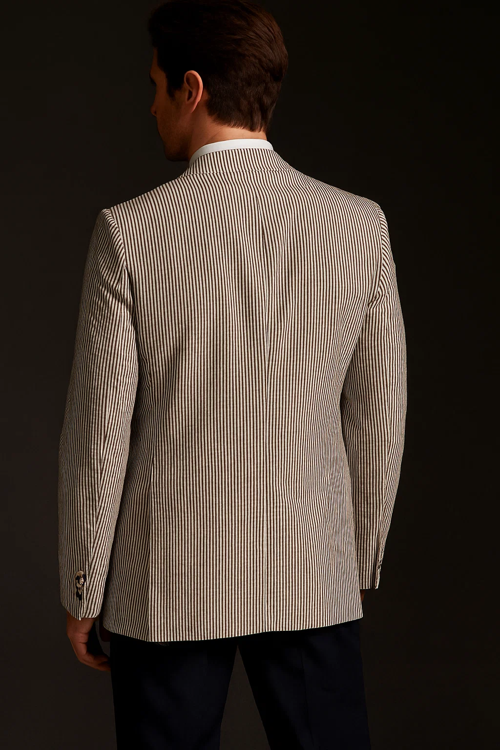 Mens-Black-White-Modern-Fit-Suit