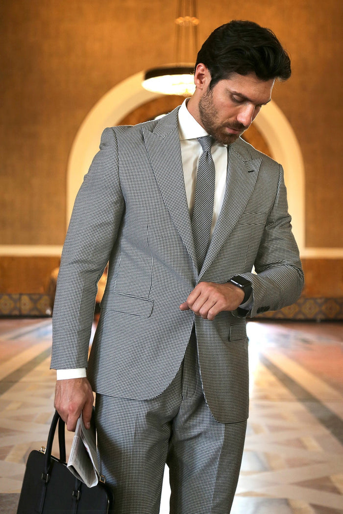 Slim Fit Houndstooth Peak Lapel Suit