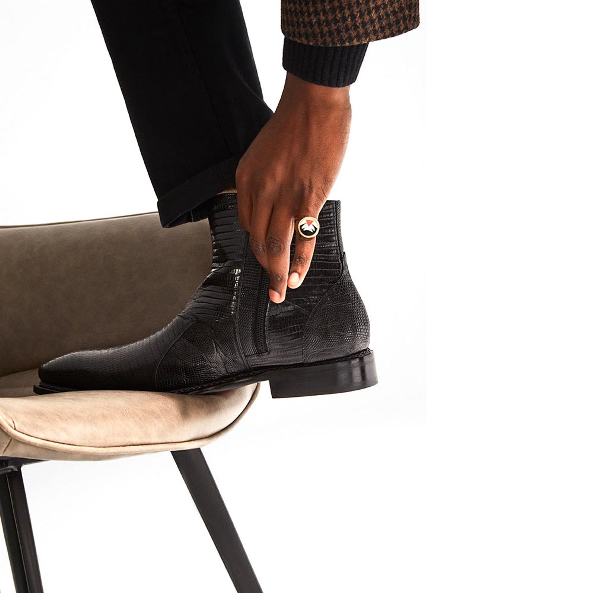 Peninsula Emblem Black Lizard Boots by Mezlan