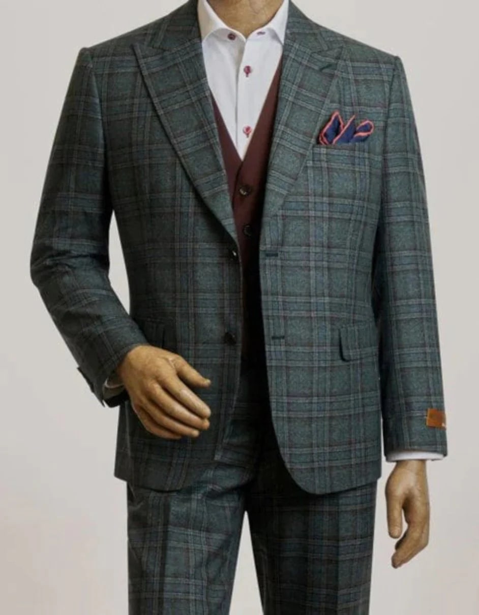Green Peak Lapel 3 Piece Vested Suit - Modern Fit