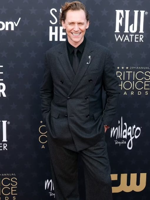Critics Choice Awards 2026 Tom Hiddleston Suit