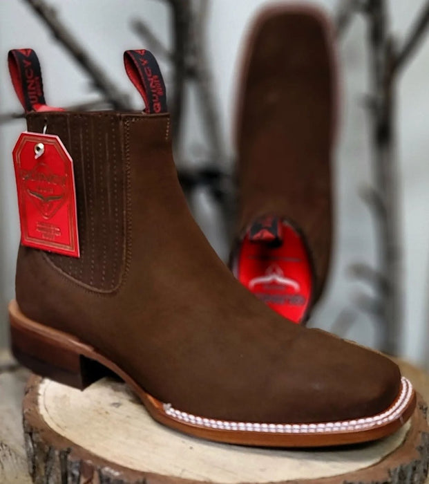 Botin Charro Quincy de Gamuza con Punta Cuadrada