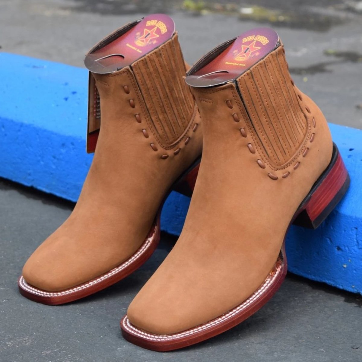 Botines Charros de Gamuza Punta Cuadrada Mujer Shedron