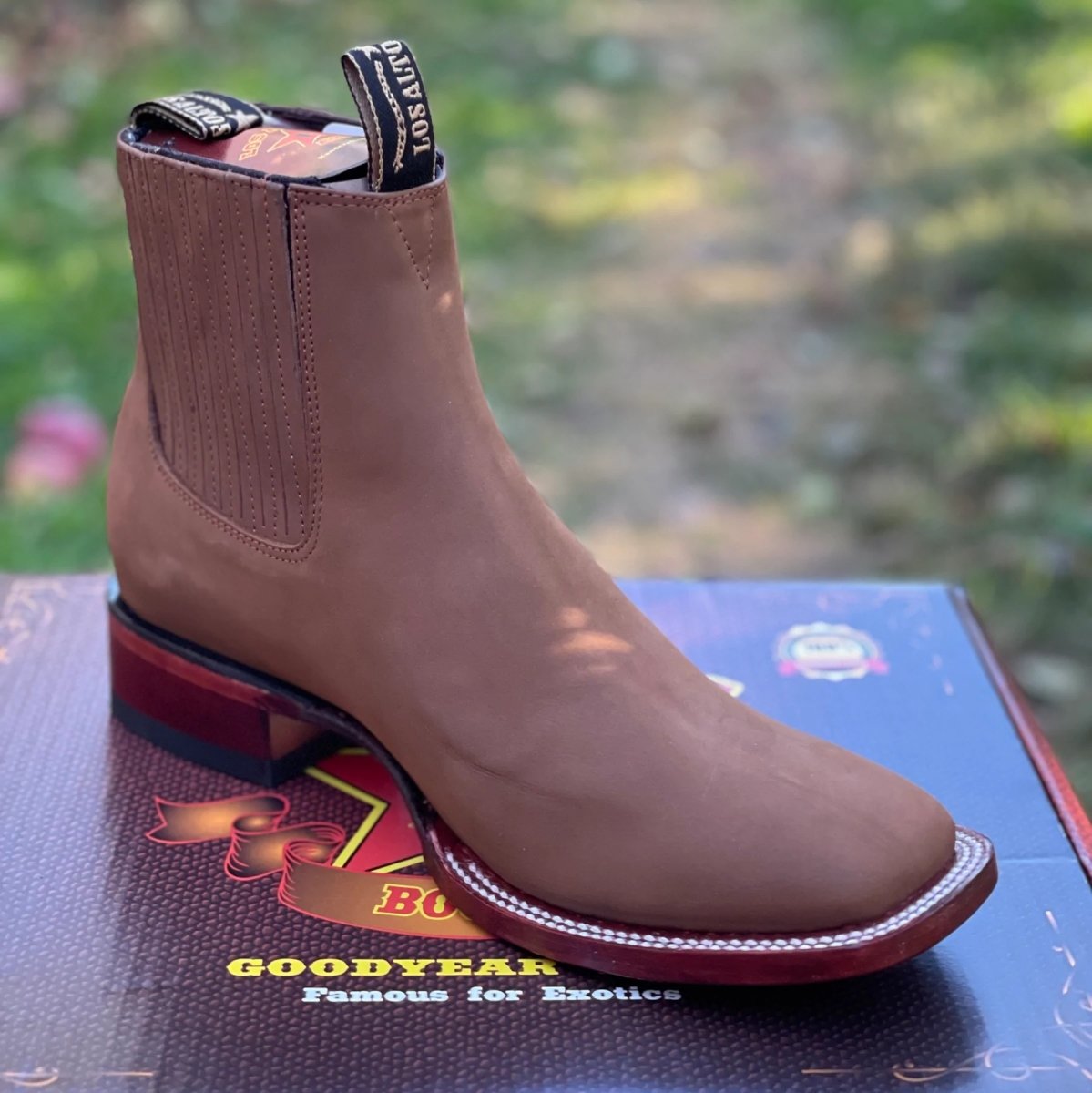 Botines Charros Gamuza Punta Cuadrada Shedron