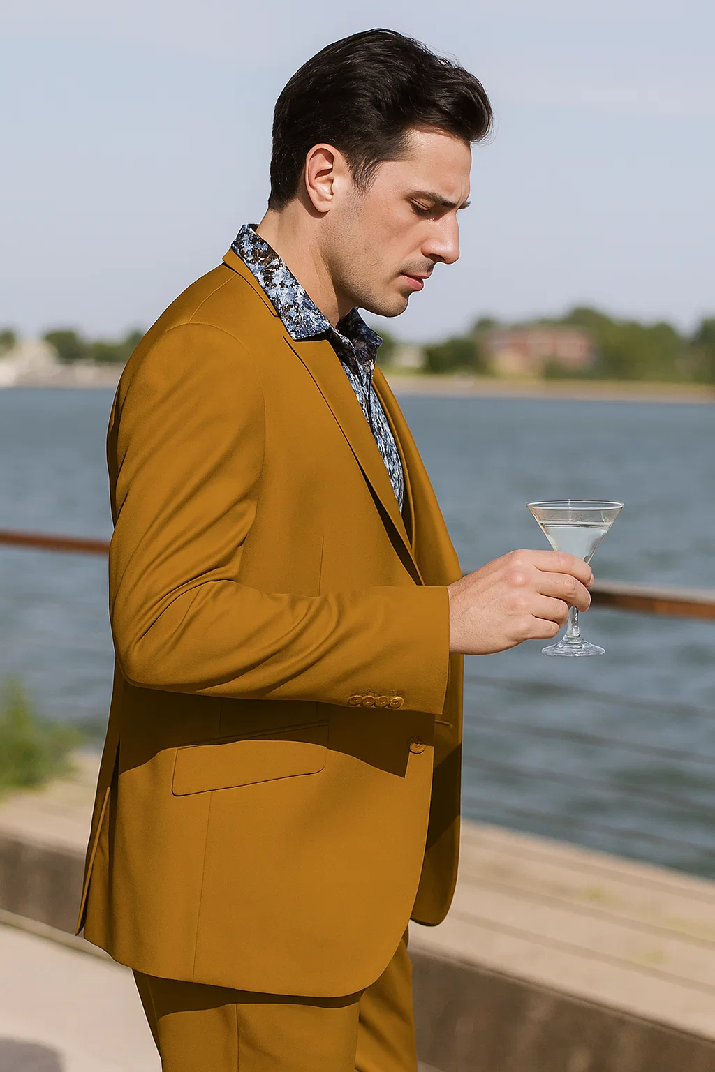 Formal 3-Piece Men’s Suit in Gold – Peak Lapel & Double Breasted Vest